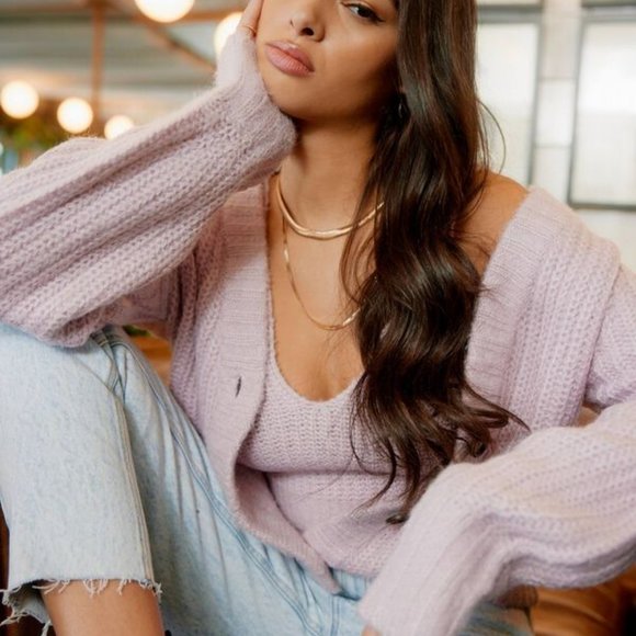 Short Chunky-Knit Cardigan & Chunky Knit Tank Top - Picture 2 of 4